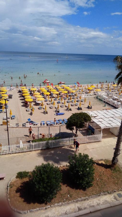 شقة مونديلّو  في Il Cristallo Sul Mare المظهر الخارجي الصورة